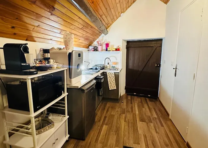 Entierement Renove Et Equipe * Cannes-Écluse